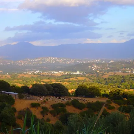 Maison Charmante A Avec Vue Sur Et *