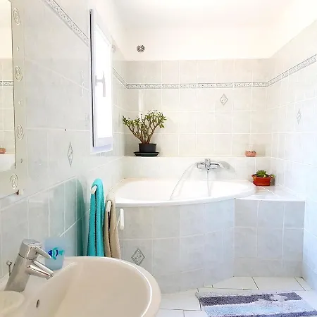 Maison Charmante A Avec Vue Sur Et Holiday home